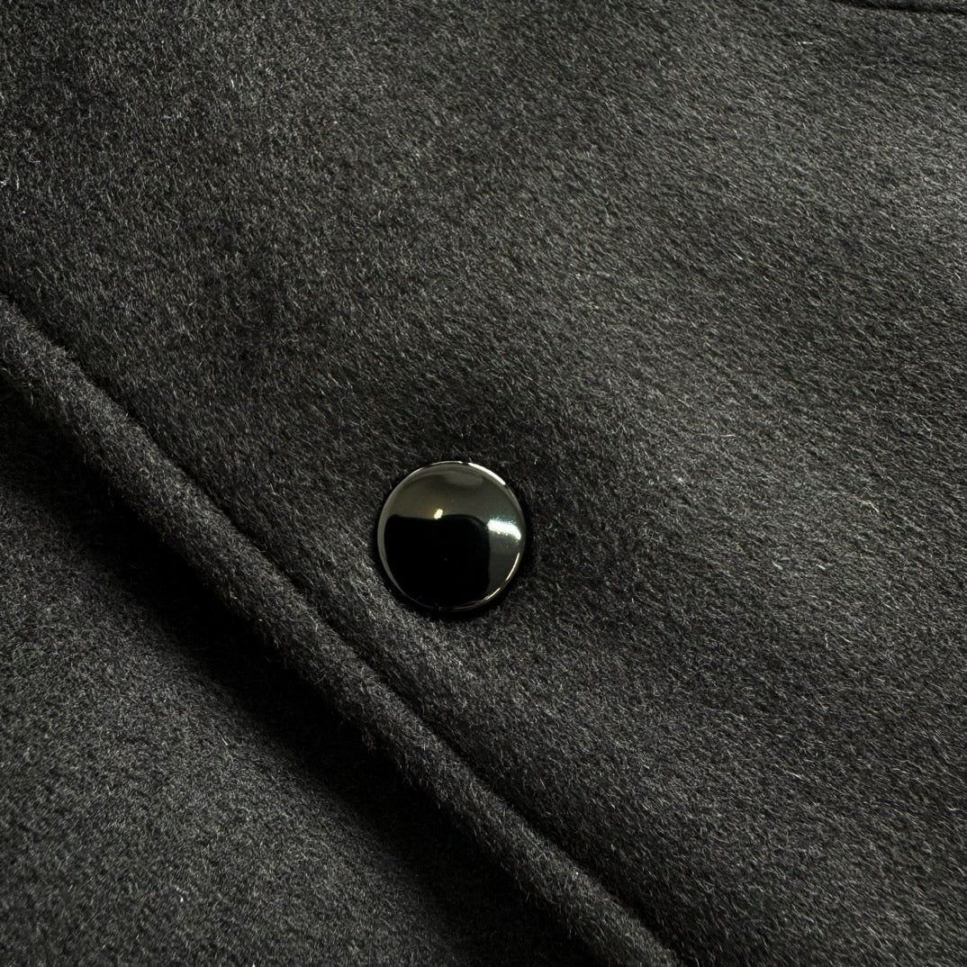 Varsity-Jacke für Herren – Schulterpartie aus schwarzer Wolle