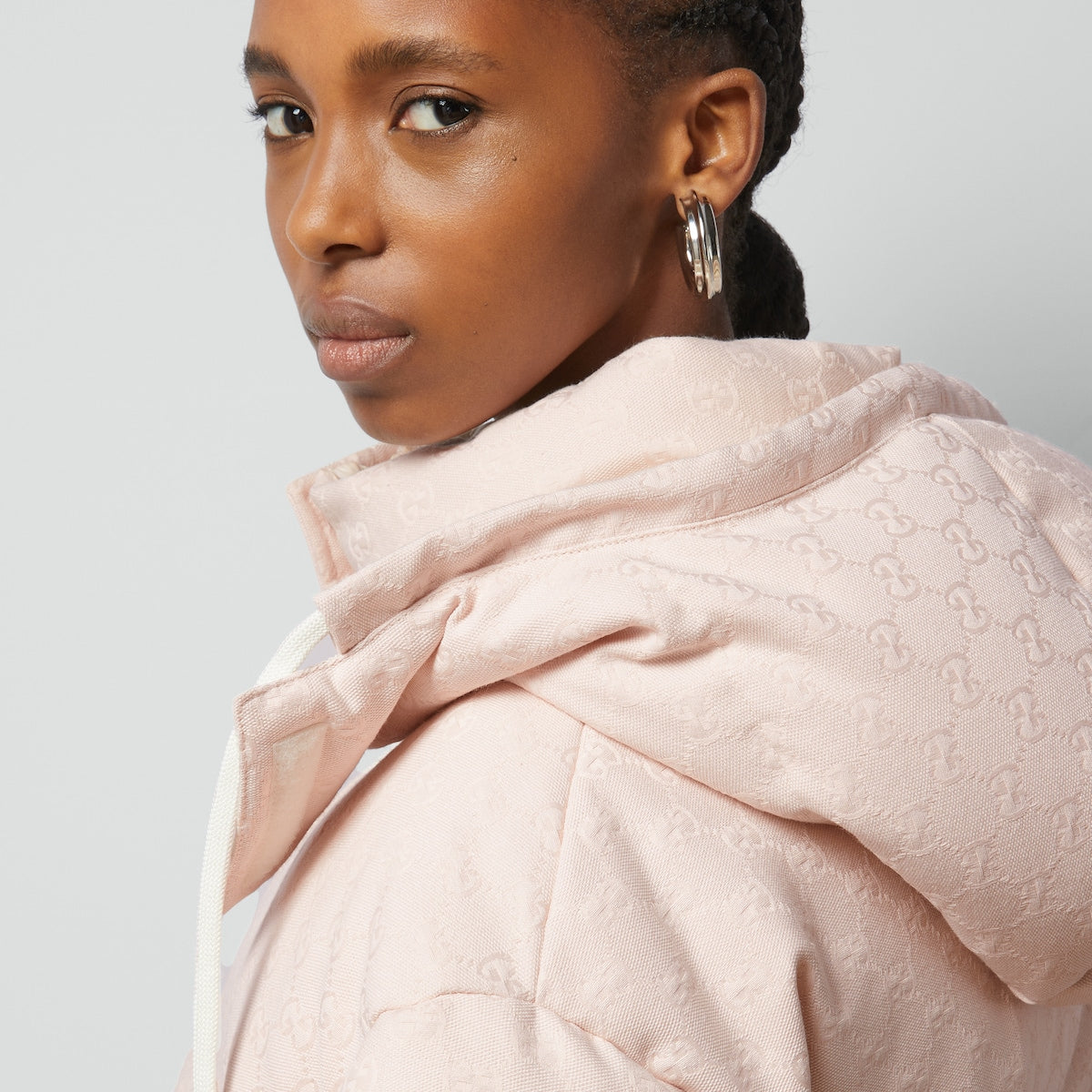 GG cotton canvas puffer jacket – a relaxed attitude speaks volume as casual pieces become indispensable – LUX VERSE Luxury Designer Fashion Outlet