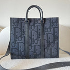 Handtasche in Schwarz und Grau