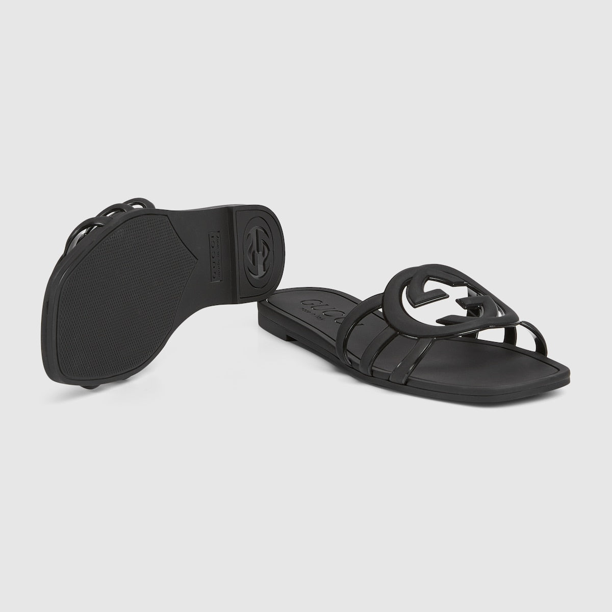 Women's Interlocking rubber sandal – inspired by the summer spirit and beach clubs on the Italian coast, this item is – LUX VERSE Luxury Designer Fashion Outlet
