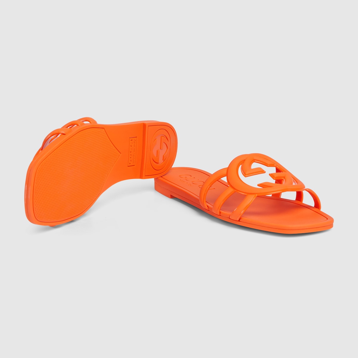 Interlocking rubber G slide sandal – emblematic codes of the House and refined patterns are reinterpreted in contemporary – LUX VERSE Luxury Designer Fashion Outlet