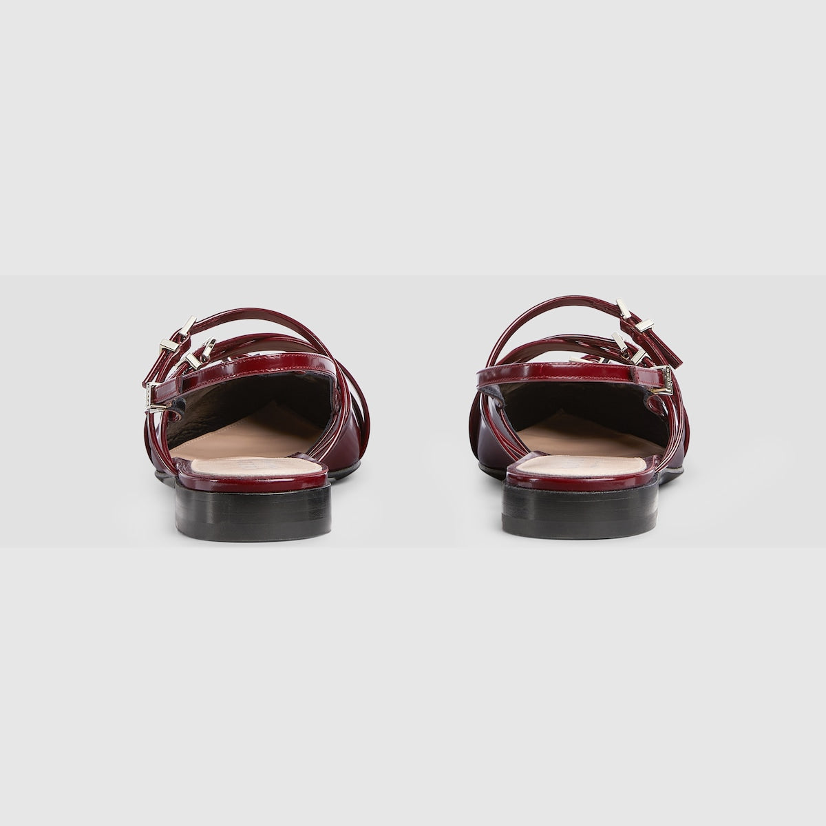 Strappy ballet flat – this pair of strappy sandals is crafted in refined leather and defined by a knot – LUX VERSE Luxury Designer Fashion Outlet