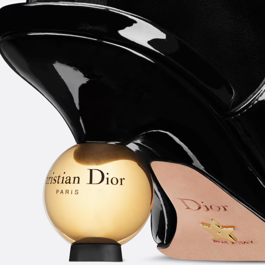 D-Idole Heeled Ankle Boot – unveiled at the Autumn-Winter 2024-2025 Fashion Show, the new D-Idole heeled ankle – LUX VERSE Luxury Designer Fashion Outlet