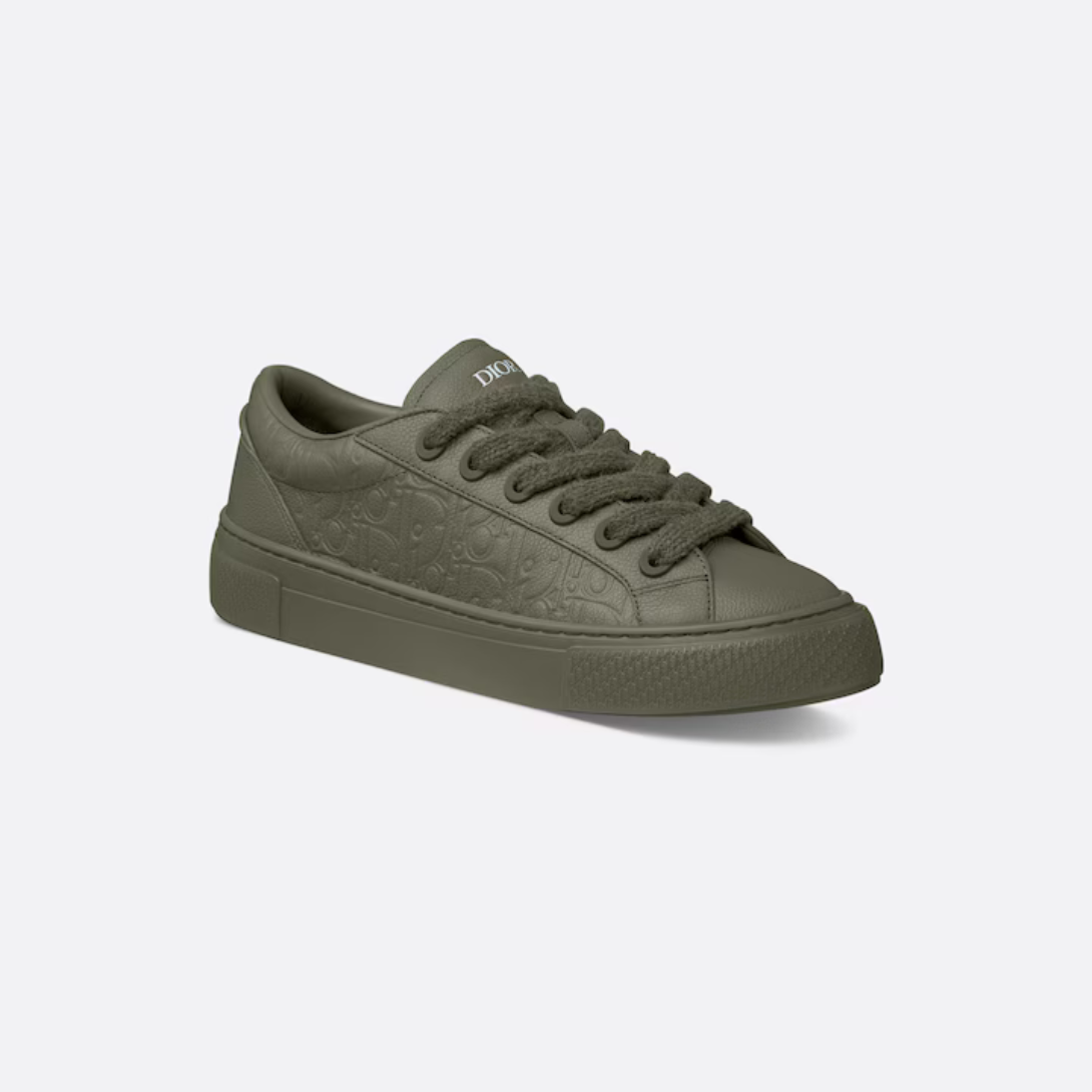 B33 Sneaker Leather – the B33 sneaker reframes the timeless tennis shoe with a play on volume in a modern – LUX VERSE Luxury Designer Fashion Outlet