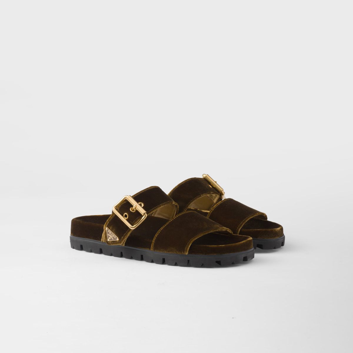 Velvet slides – these sandals feature a hybrid silhouette that combines sporty details with the soft – LUX VERSE Luxury Designer Fashion Outlet