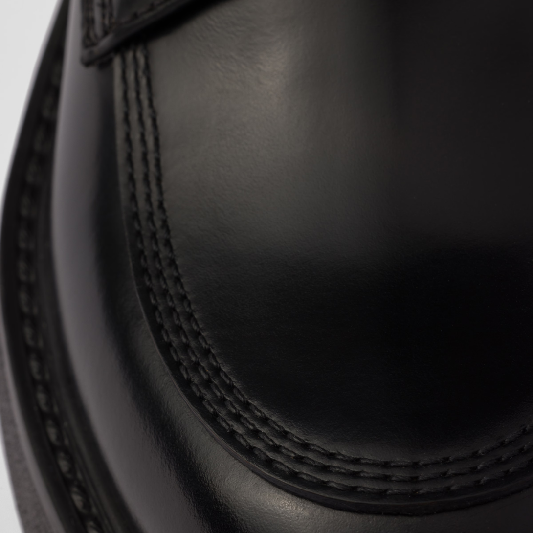 Brushed leather boots – the elegance of brushed leather enhances the clean design of these modern – LUX VERSE Luxury Designer Fashion Outlet
