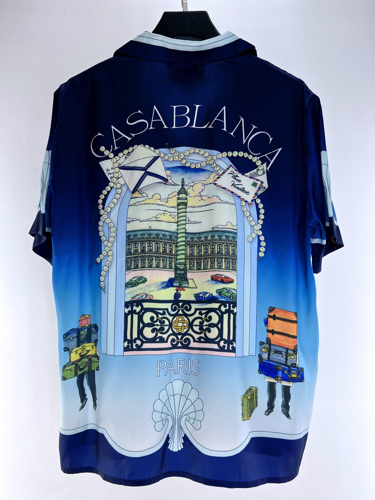 Blaues Gradient-Seidenhemd mit Pfauenmotiv – Herren
