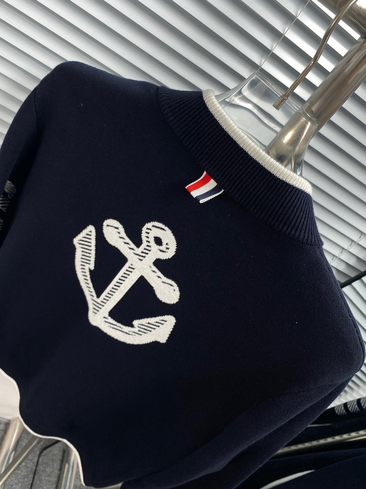Marineblaue Strickjacke aus Wolle mit vier Streifen – Herren