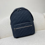 Schwarz-grauer Rucksack