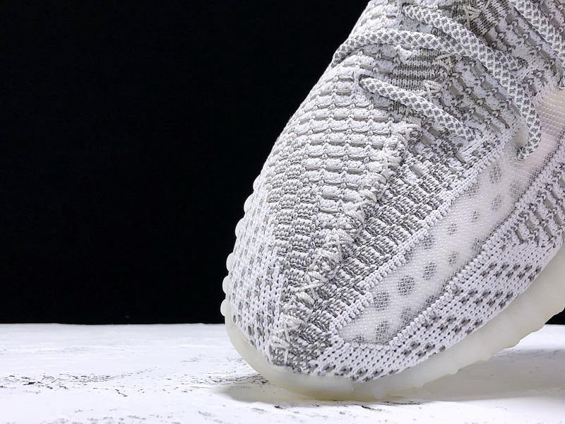 Yeezy Boost 350 V2 Cloud White Sneakers