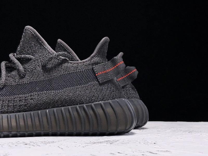 Yeezy 350 V2 Reflective Black Turnschuhe