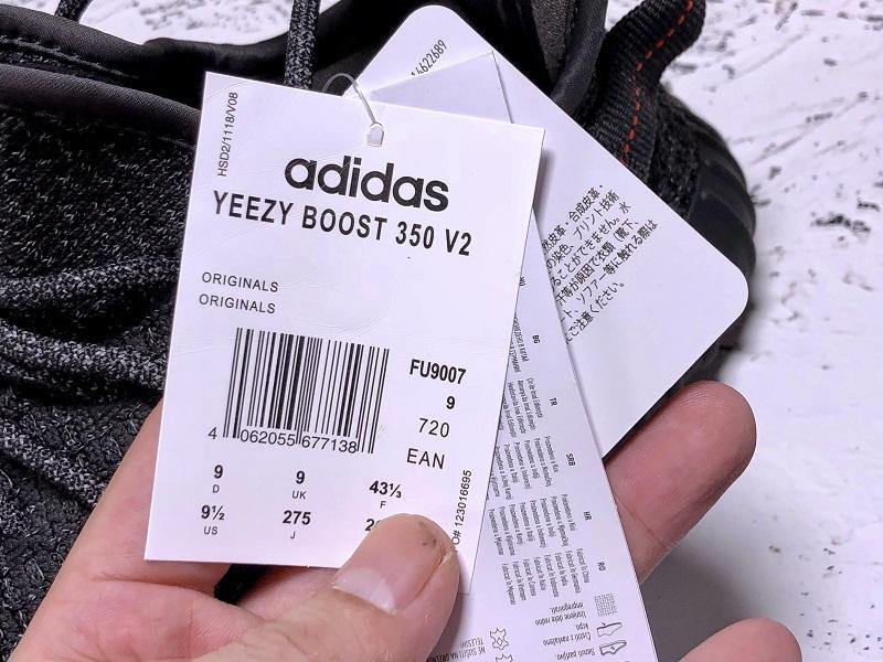 Yeezy 350 V2 Reflective Black Turnschuhe