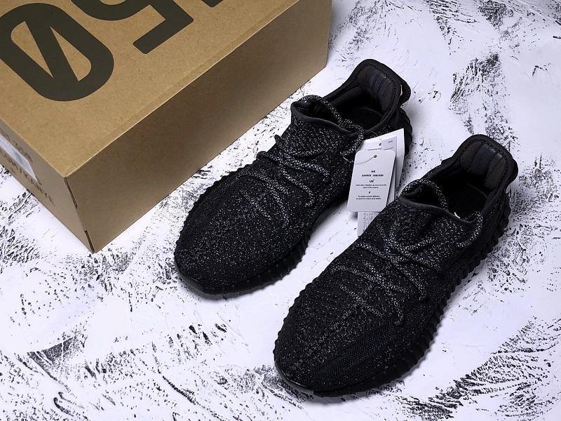 Yeezy 350 V2 Reflective Black Turnschuhe