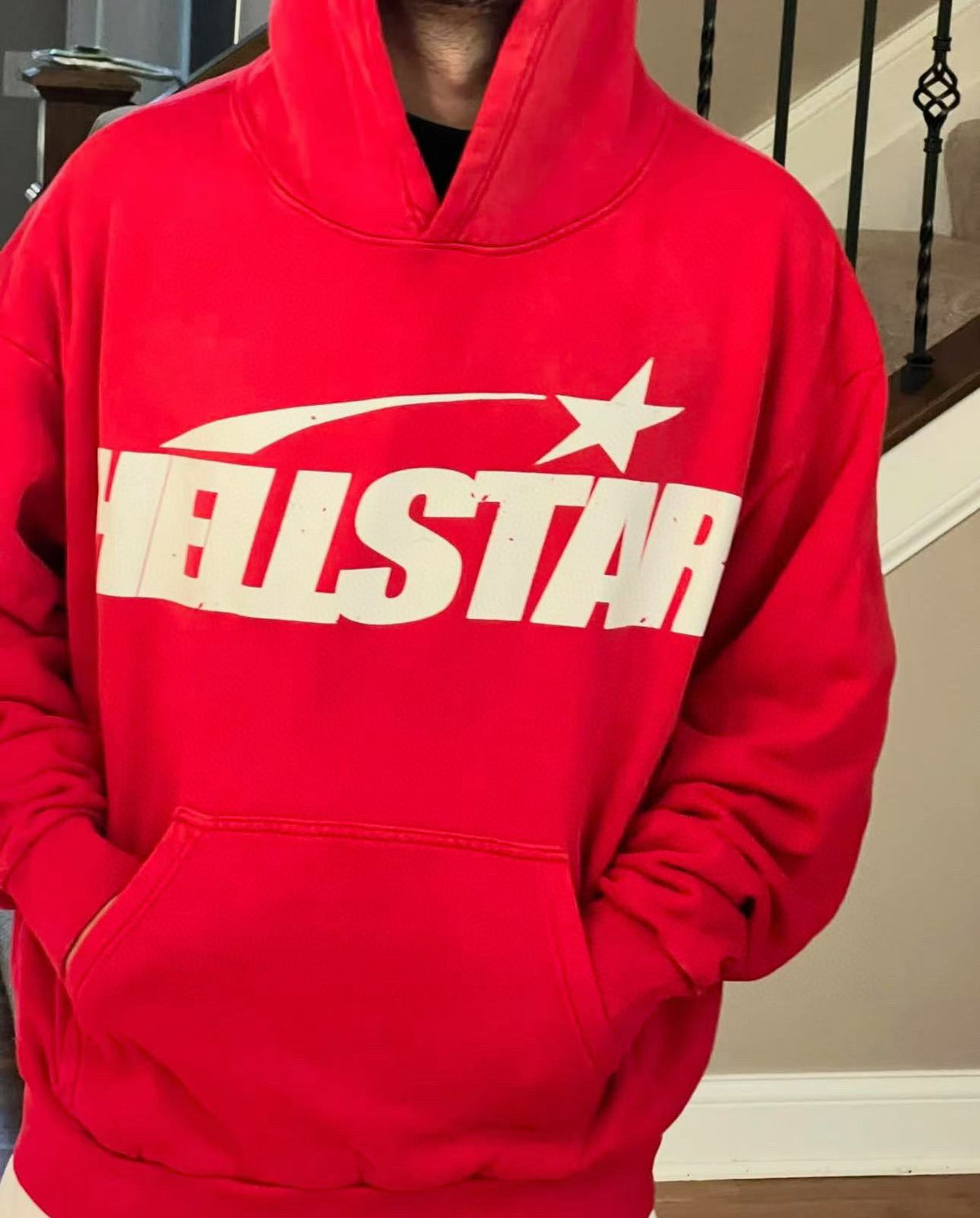 Roter Kapuzenpullover – Herren