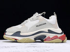 Triple S Cream Rot und Marineblaue Sneakers