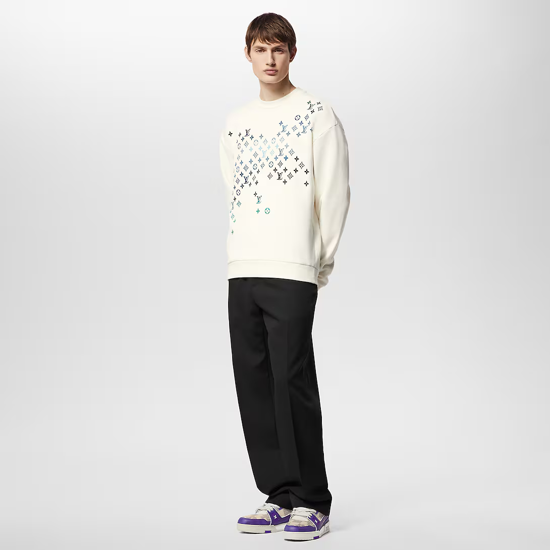 Trainer vintage Sneaker – it is notable for its elaborately constructed upper and rich detailing, including – LUX VERSE Luxury Designer Fashion Outlet