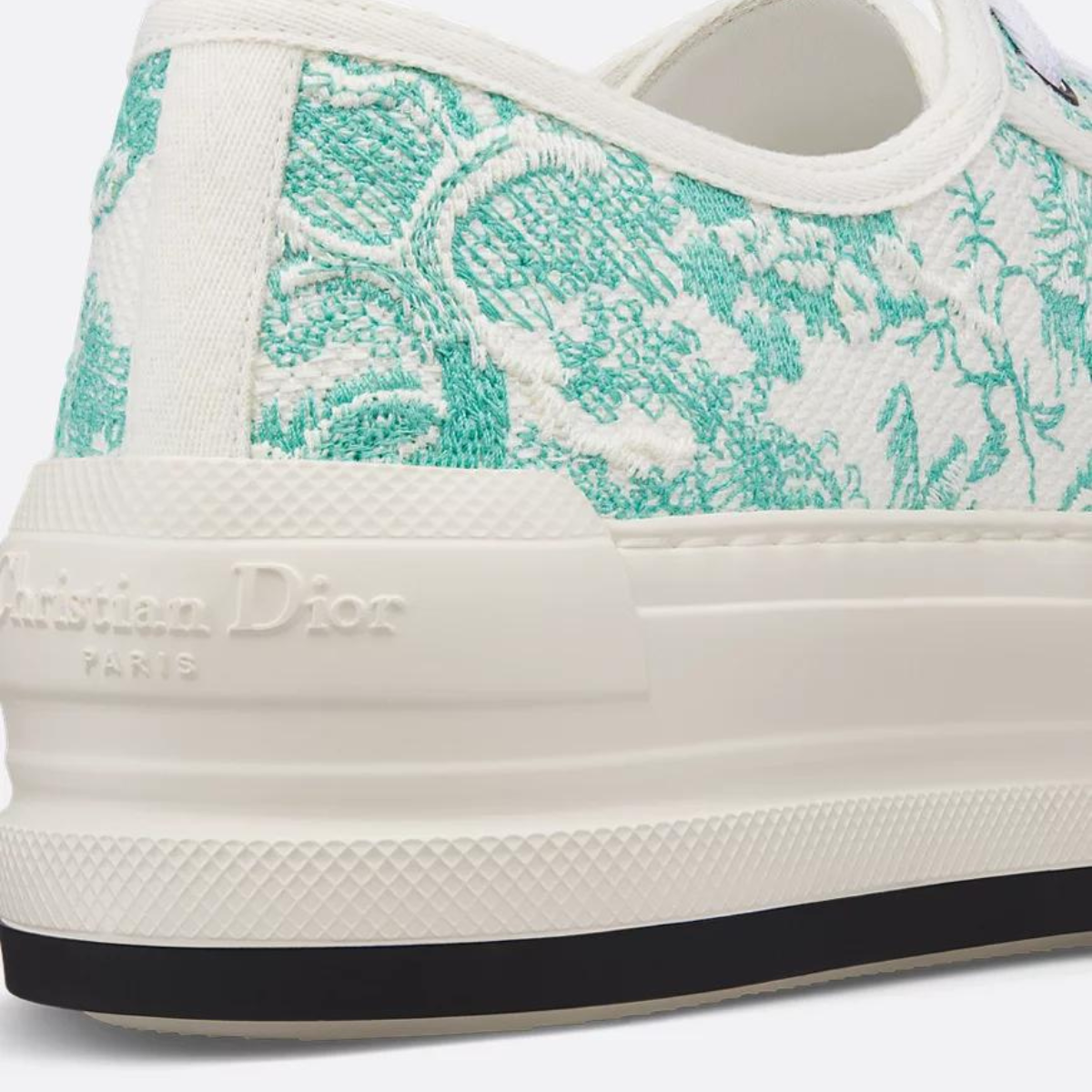 Walk'n'Platform Signature Motif Sneaker – part of the capsule, the Walk'n'platform sneaker elevates the line with a modern – LUX VERSE Luxury Designer Fashion Outlet