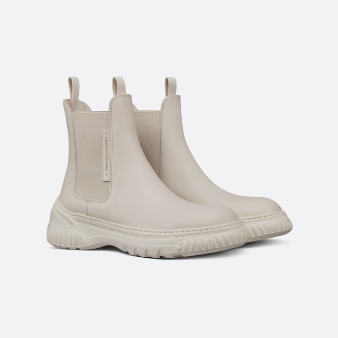 D-Racer Ankle Boot – featuring a black calfskin upper, the Chelsea design is completed by stretch bands, – LUX VERSE Luxury Designer Fashion Outlet