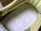 Yeezy Boost 350 V2 Frozen Yellow Turnschuhe