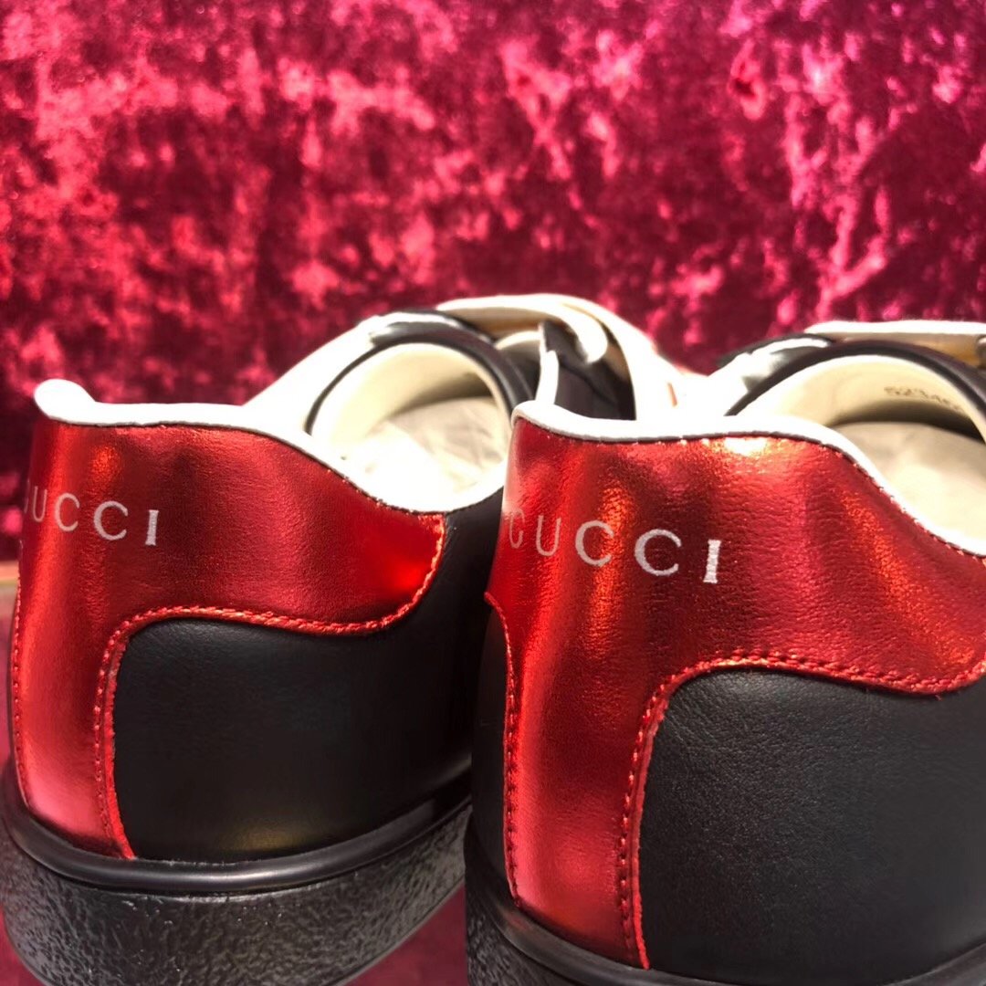 Ace Black Stripe Sneakers - Men's