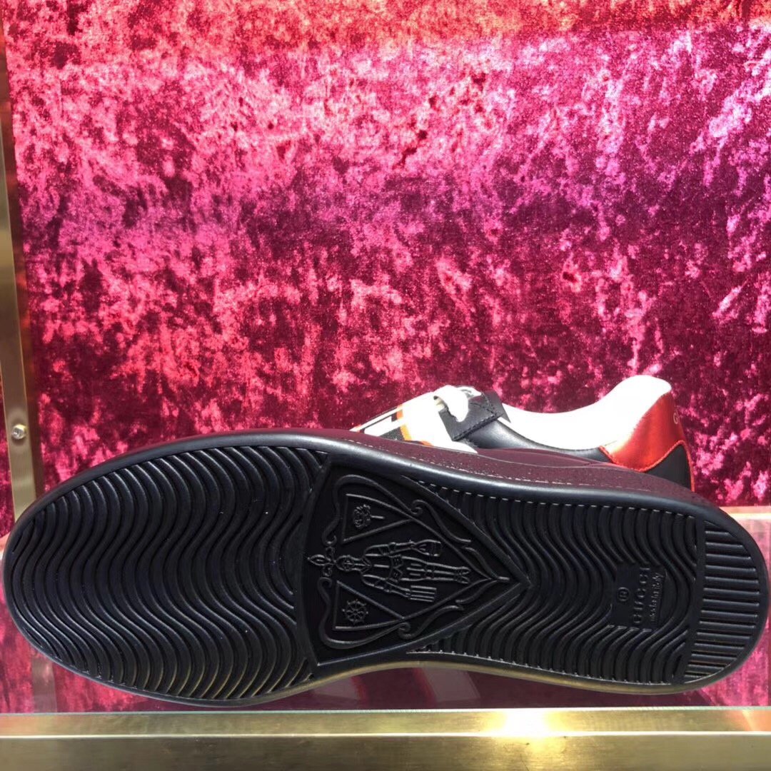 Ace Black Stripe Sneakers - Men's