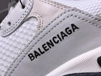 Triple S Cream Rot und Marineblaue Sneakers