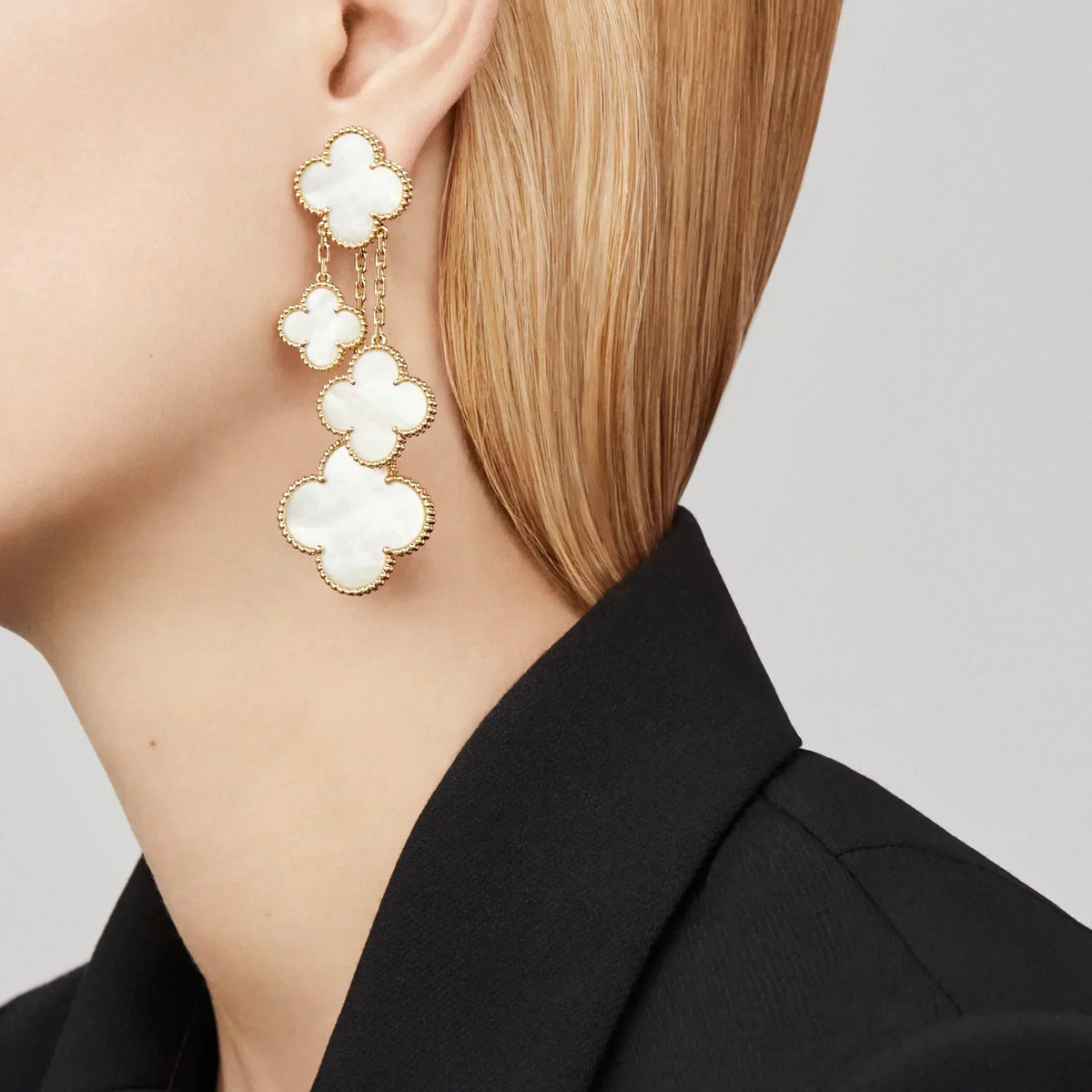 Clover 4 Motifs  White Mop Earrings – LUX VERSE Luxury Designer Fashion Outlet