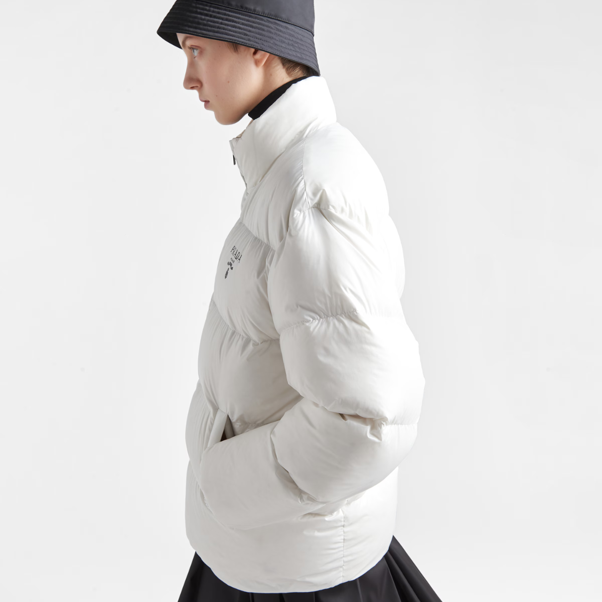 Re-Nylon hooded goose down jacket – medium down jacket Goose down padding Stand-up collar Long sleeves Elasticized cuff – LUX VERSE Luxury Designer Fashion Outlet