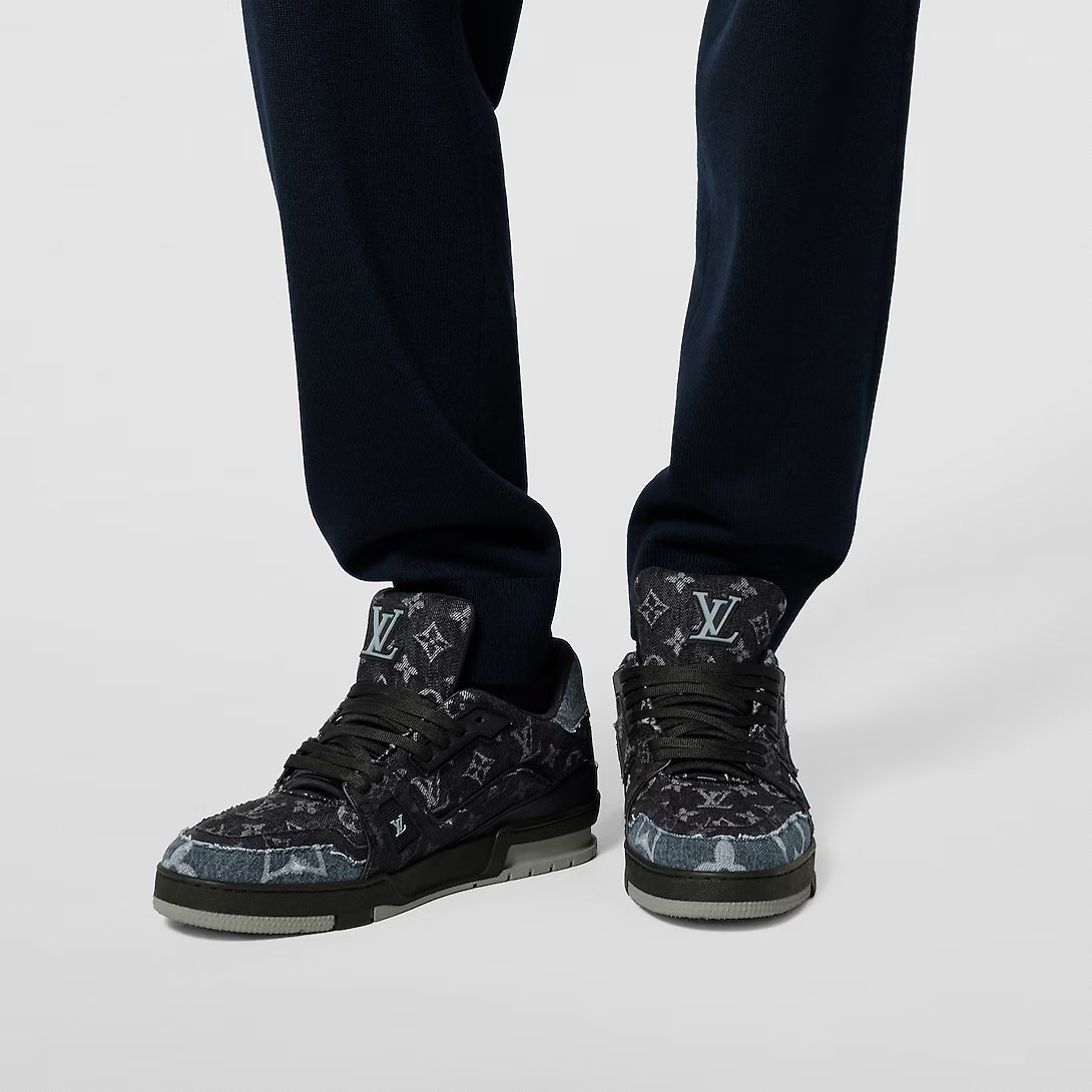 Trainer Sneaker Rubber Outsole – this iconic style, which was originally designed by Virgil Abloh, references vintage – LUX VERSE Luxury Designer Fashion Outlet