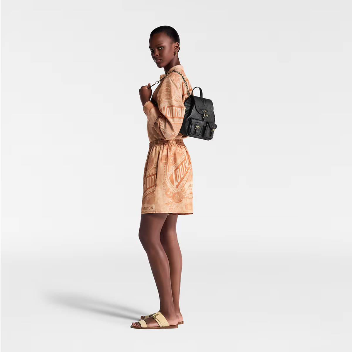 Backup Empreinte Leather – this versatile bag can be carried on the back or shoulder, thanks to its adjustable – LUX VERSE Luxury Designer Fashion Outlet