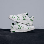 Trainer Sneaker Printed Green – the upcycling logo is used as a print on the upper, which is also signed with – LUX VERSE Luxury Designer Fashion Outlet