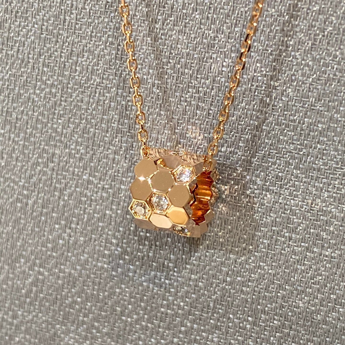 Bee Love Diamond Necklace – LUX VERSE Luxury Designer Fashion Outlet