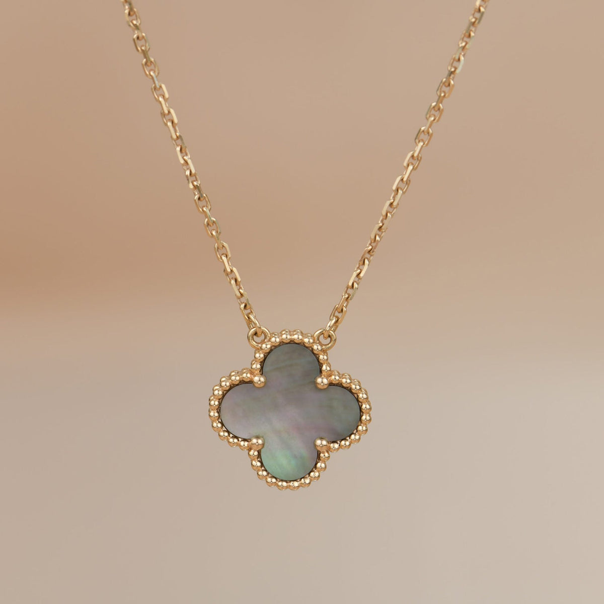 Clover 15mm  Gray Mother of Pearl Necklace – LUX VERSE Luxury Designer Fashion Outlet