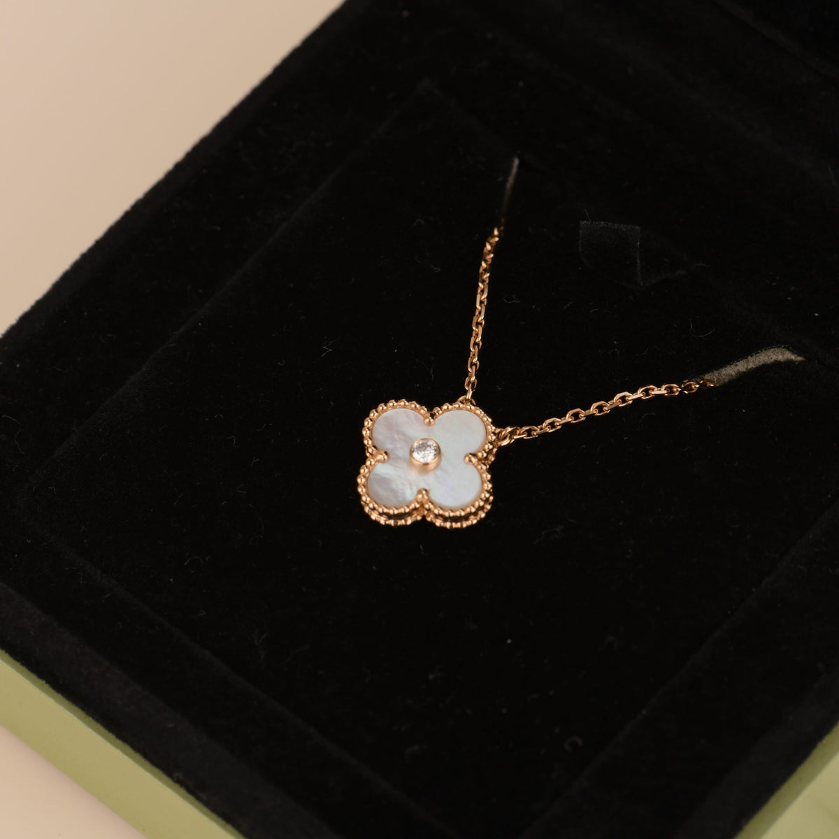 Clover 15mm Diamond White Fritillaria Necklace – LUX VERSE Luxury Designer Fashion Outlet
