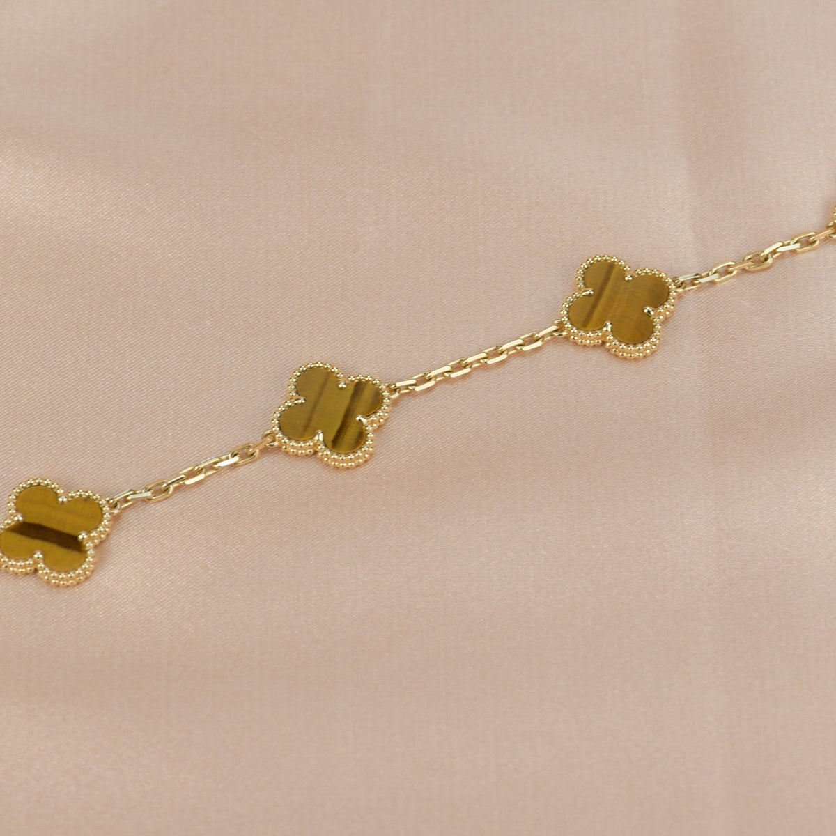 Clover  5 Motifs Tiger Eye Bracelet – LUX VERSE Luxury Designer Fashion Outlet
