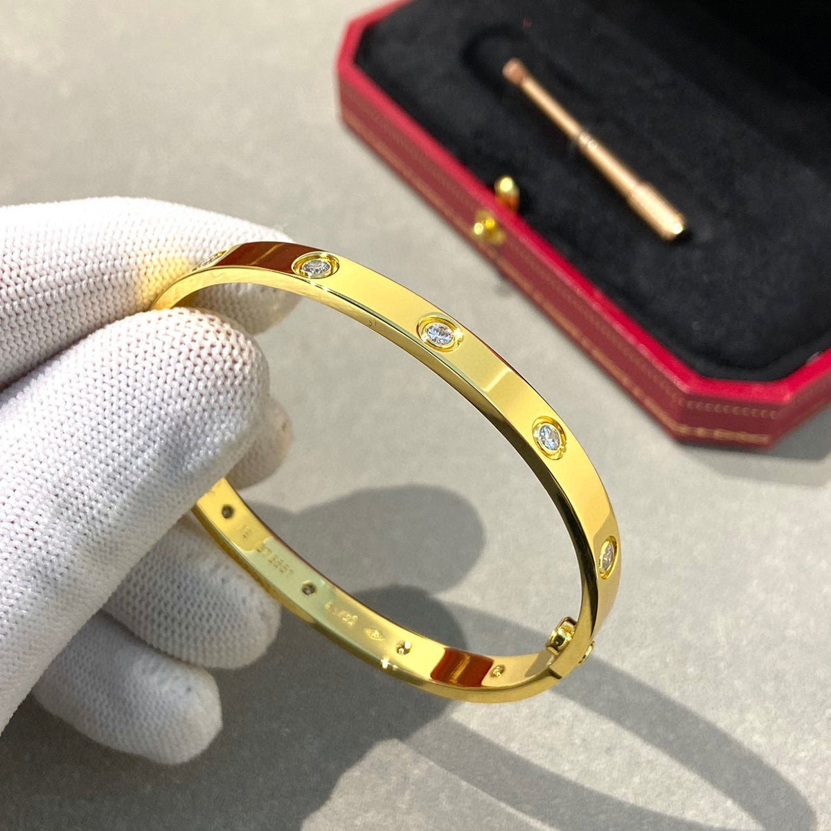 Love Bracelet 6.1mm 10 Diamonds – LUX VERSE Luxury Designer Fashion Outlet