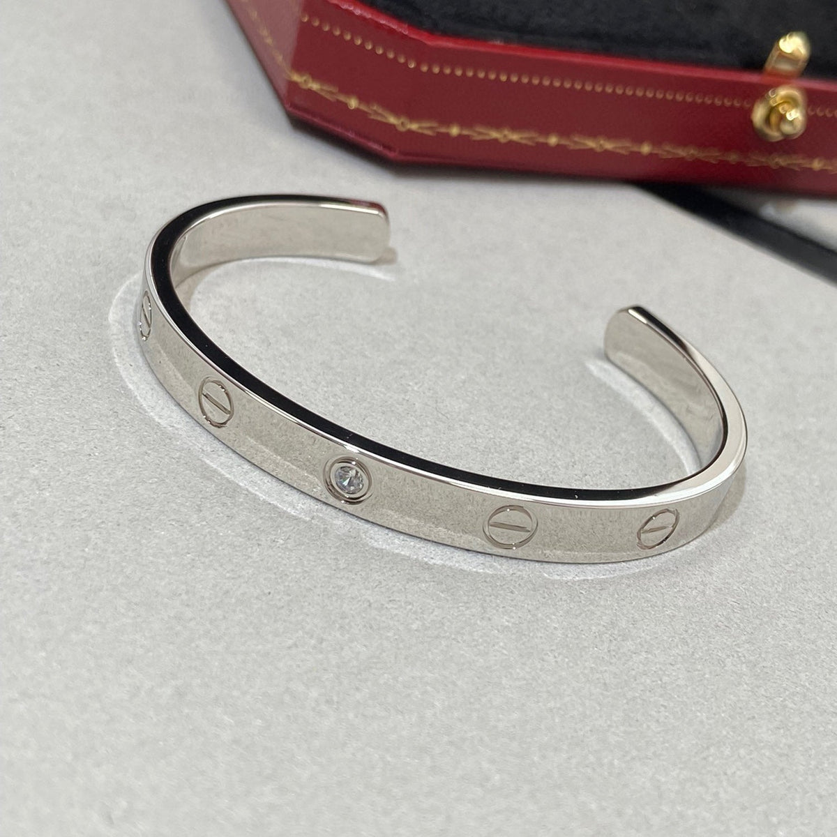 Love Bracelet 6.1mm 1 Diamond Open Cuff – LUX VERSE Luxury Designer Fashion Outlet