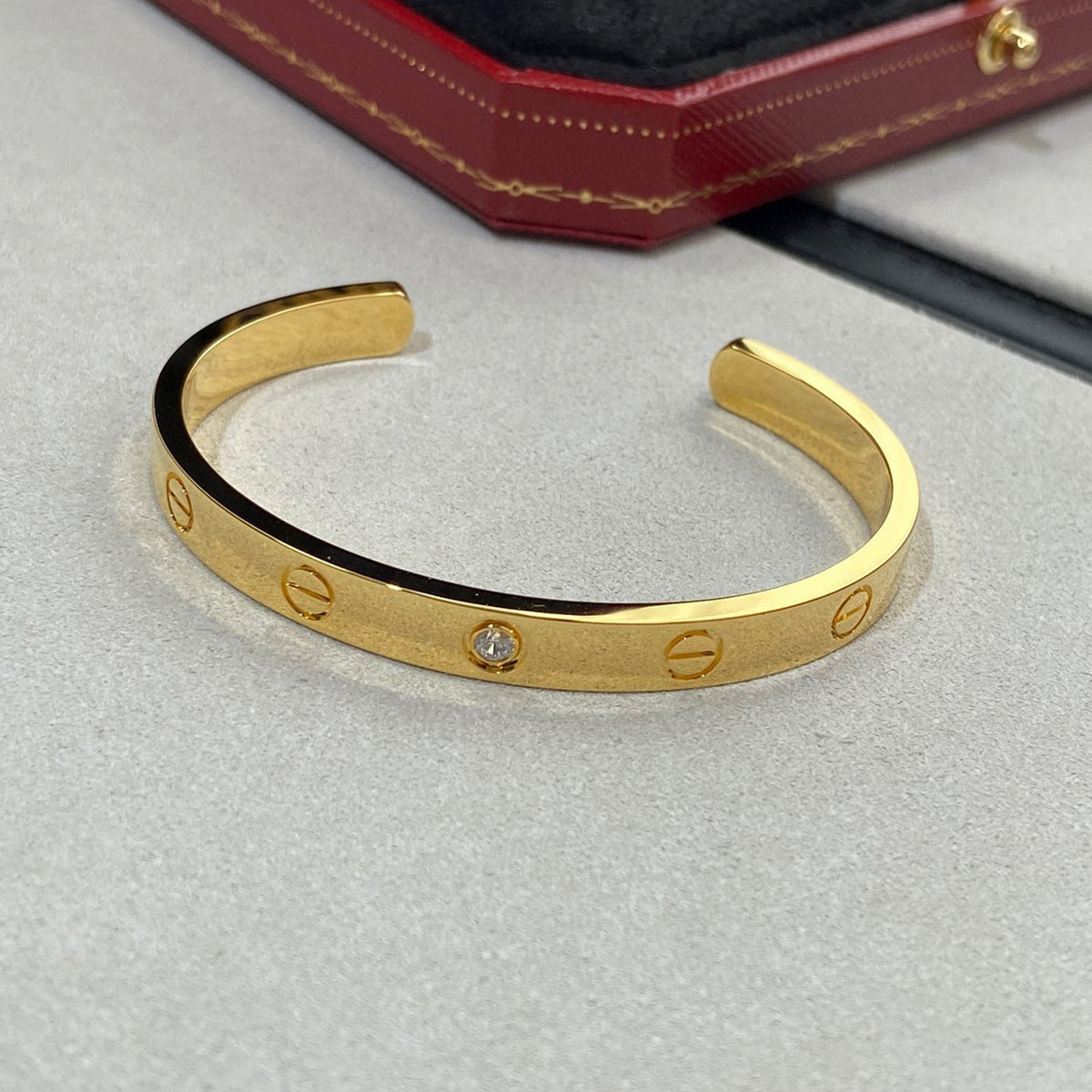Love Bracelet 6.1mm 1 Diamond Open Cuff – LUX VERSE Luxury Designer Fashion Outlet