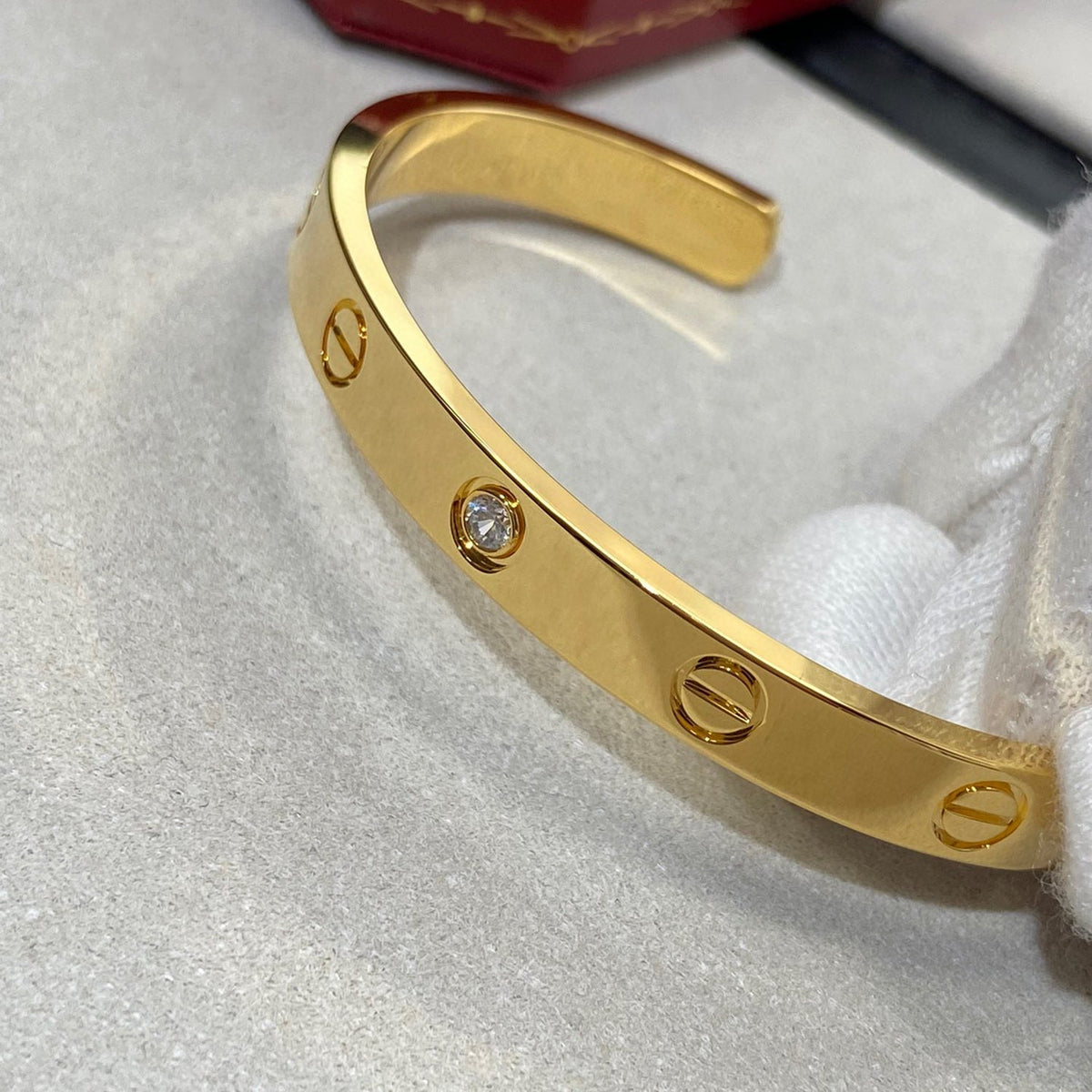 Love Bracelet 6.1mm 1 Diamond Open Cuff – LUX VERSE Luxury Designer Fashion Outlet