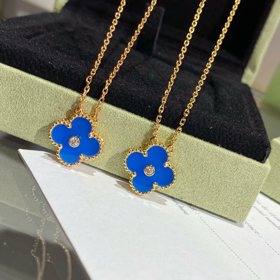 Clover 15mm Diamond and Blue Agate Necklace – LUX VERSE Luxury Designer Fashion Outlet