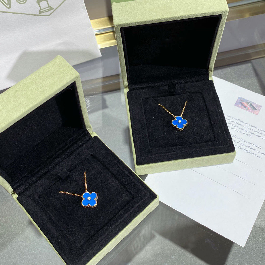 Clover 15mm Diamond and Blue Agate Necklace – LUX VERSE Luxury Designer Fashion Outlet