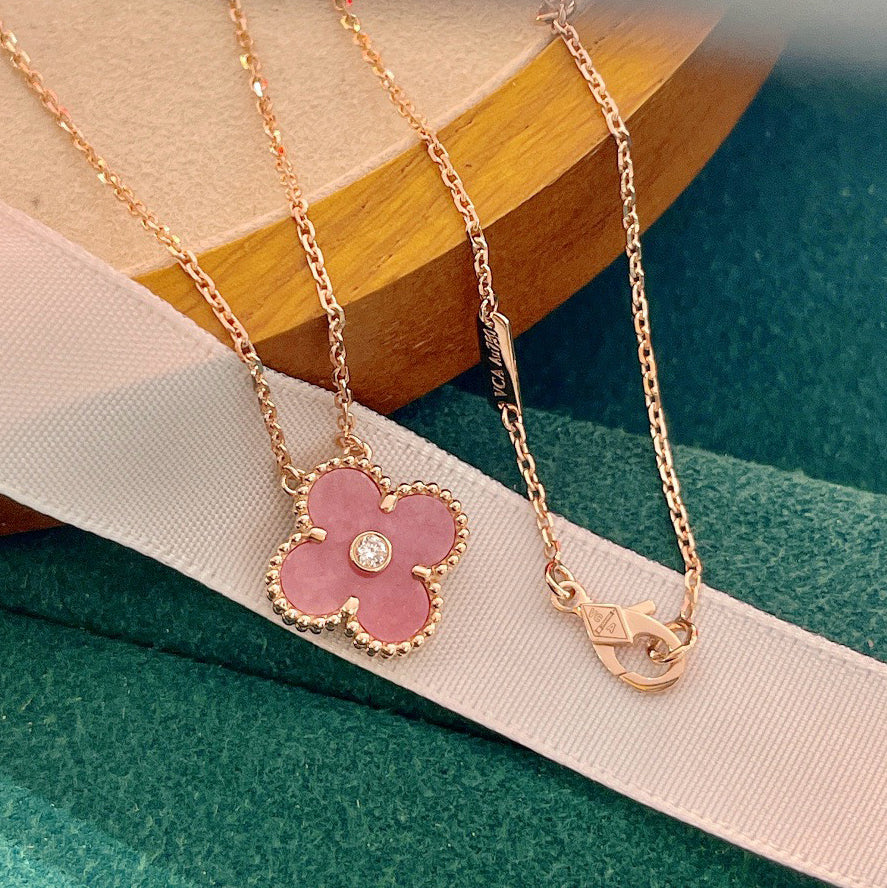 Clover 15mm Diamond and Pink Mother-of-pearl Necklace – LUX VERSE Luxury Designer Fashion Outlet