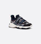 D-Wander Sneaker – the D-Wander sneaker is both modern and urban – LUX VERSE Luxury Designer Fashion Outlet