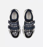 D-Wander Sneaker – the very contemporary sneaker will lend an athletic touch to any look – LUX VERSE Luxury Designer Fashion Outlet