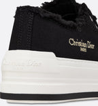 Walk'n'Platform Embroidered Sneaker – the Walk'n'platform sneaker expands the line with a modern creation – LUX VERSE Luxury Designer Fashion Outlet