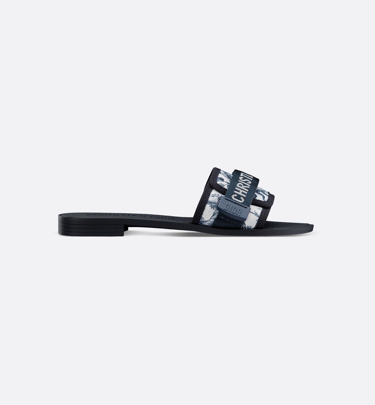 Fabric Evolution Slide – the supple tonal rubber sole completes the casual style, which can be paired – LUX VERSE Luxury Designer Fashion Outlet