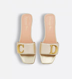 C'est Slide – completed by a square toe with a contemporary look, as well as a 5-cm (2) – LUX VERSE Luxury Designer Fashion Outlet