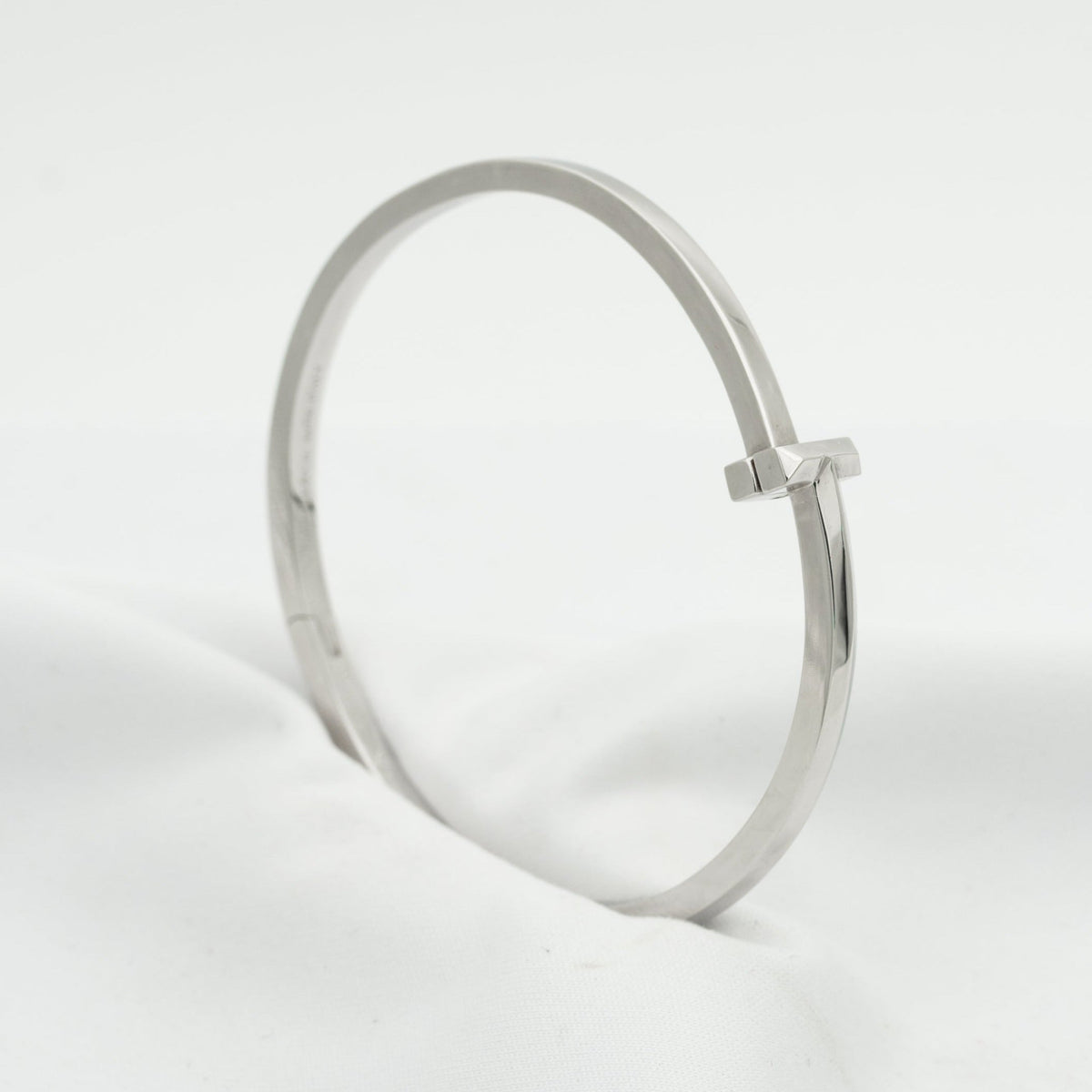 Narrow Hinged Bangle – LUX VERSE Luxury Designer Fashion Outlet
