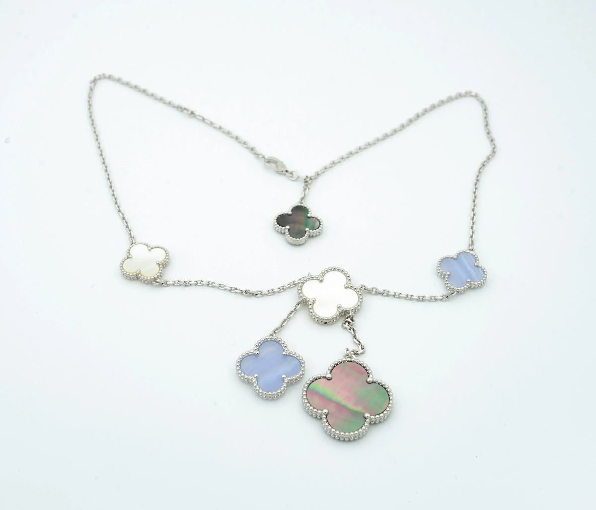 Clover Mop Chalcedony Necklace 6 Motif Silver – LUX VERSE Luxury Designer Fashion Outlet