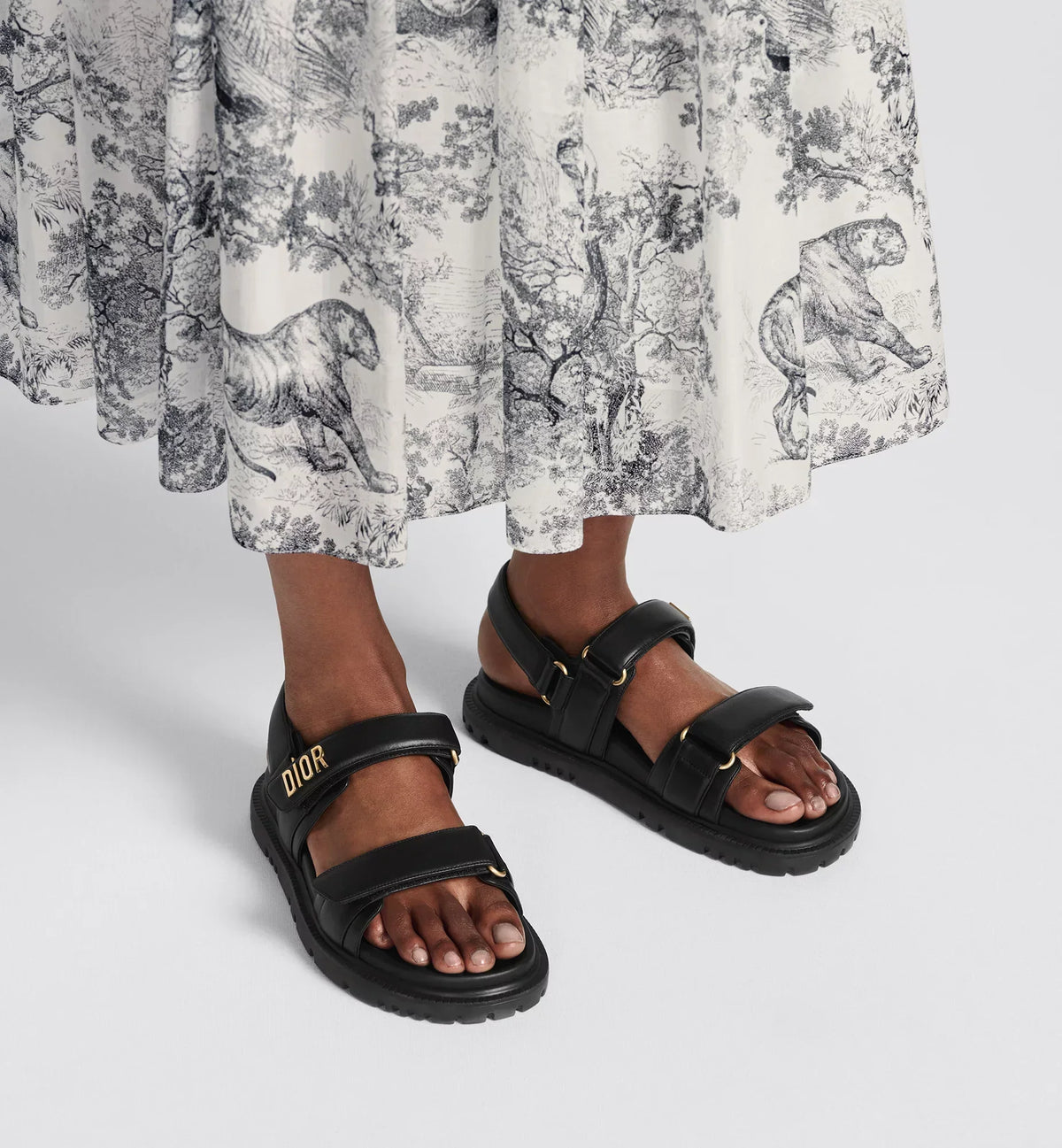 DIORACT Lambskin Sandal – the style features an anatomically shaped sole made with an ultra lightweight and – LUX VERSE Luxury Designer Fashion Outlet